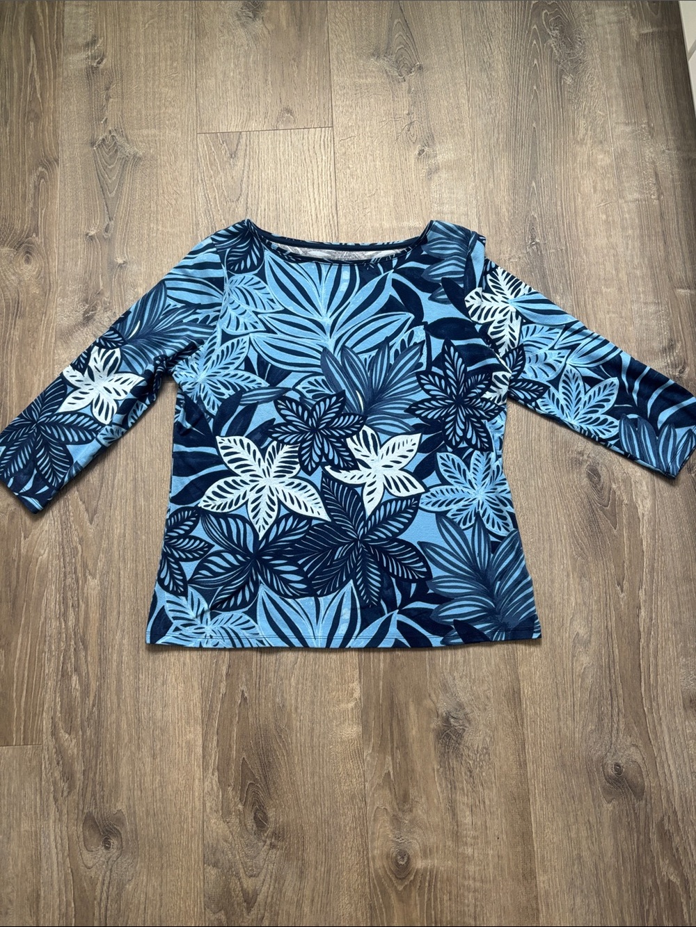 Talbots Women's Blue Floral Boatneck Top - Casual 3/4 Sleeve